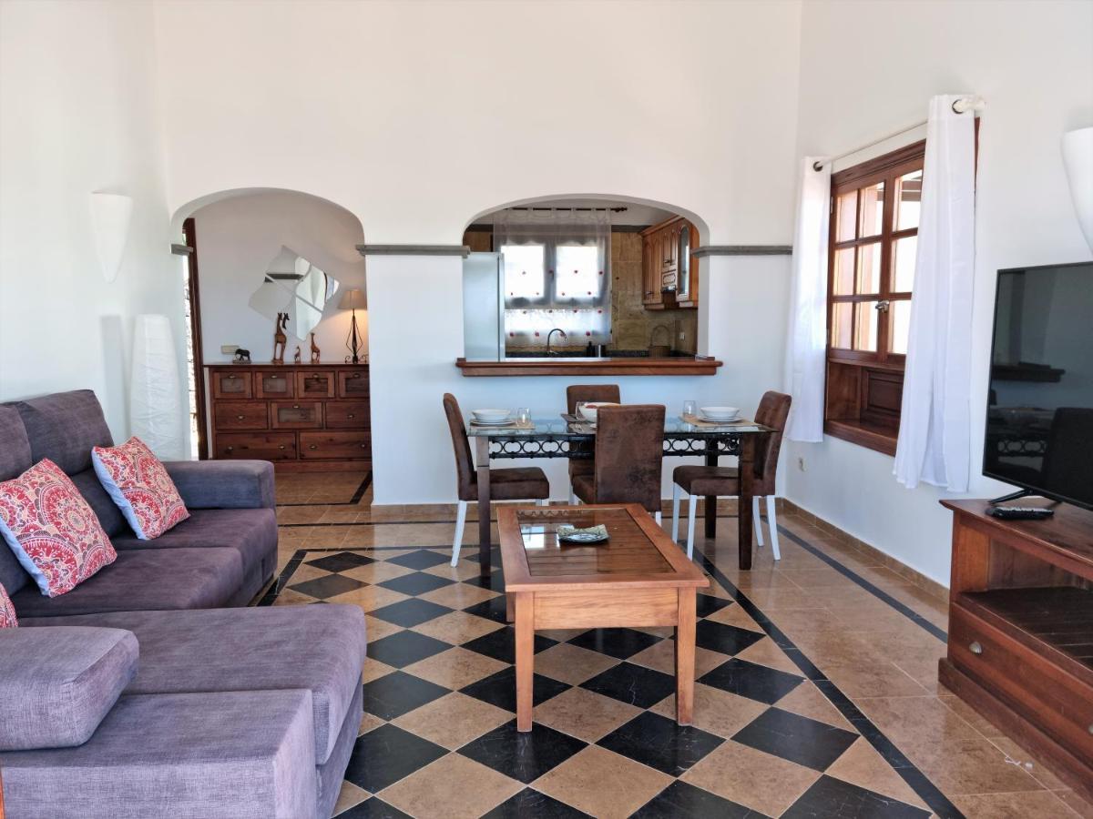 Villa Ana Playa Blanca  Exteriör bild