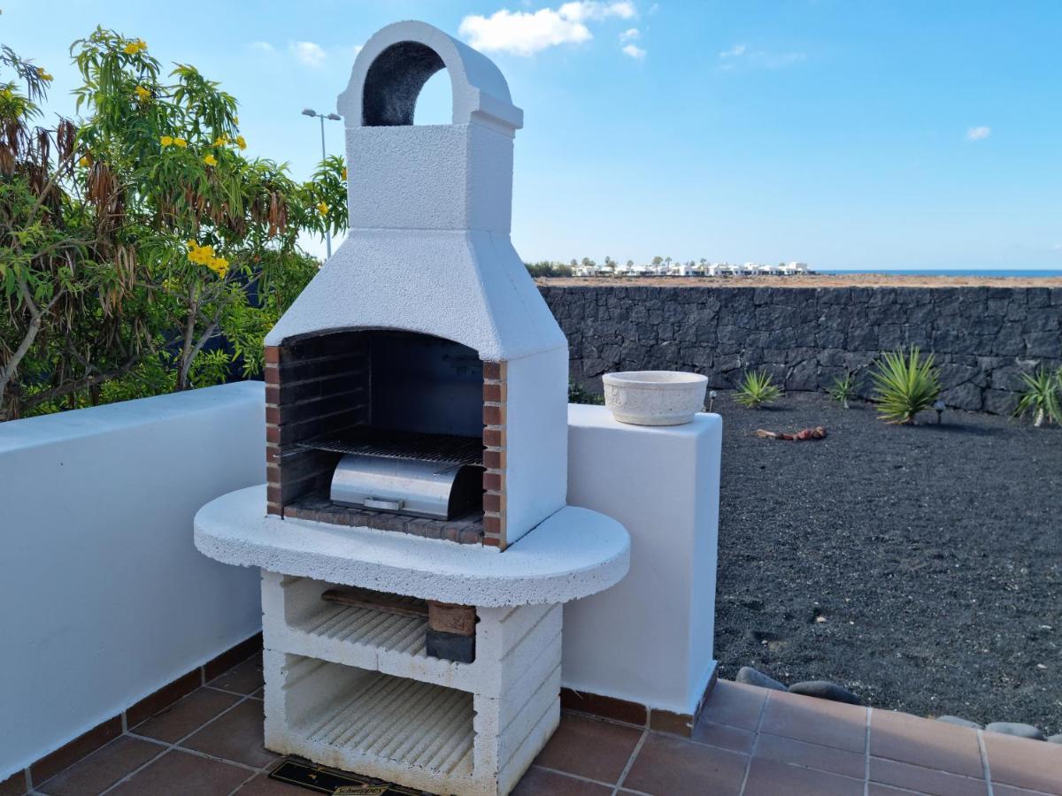 Villa Ana Playa Blanca  Exteriör bild
