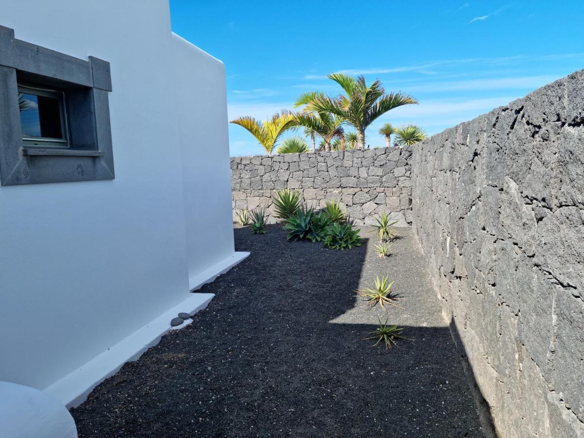 Villa Ana Playa Blanca  Exteriör bild