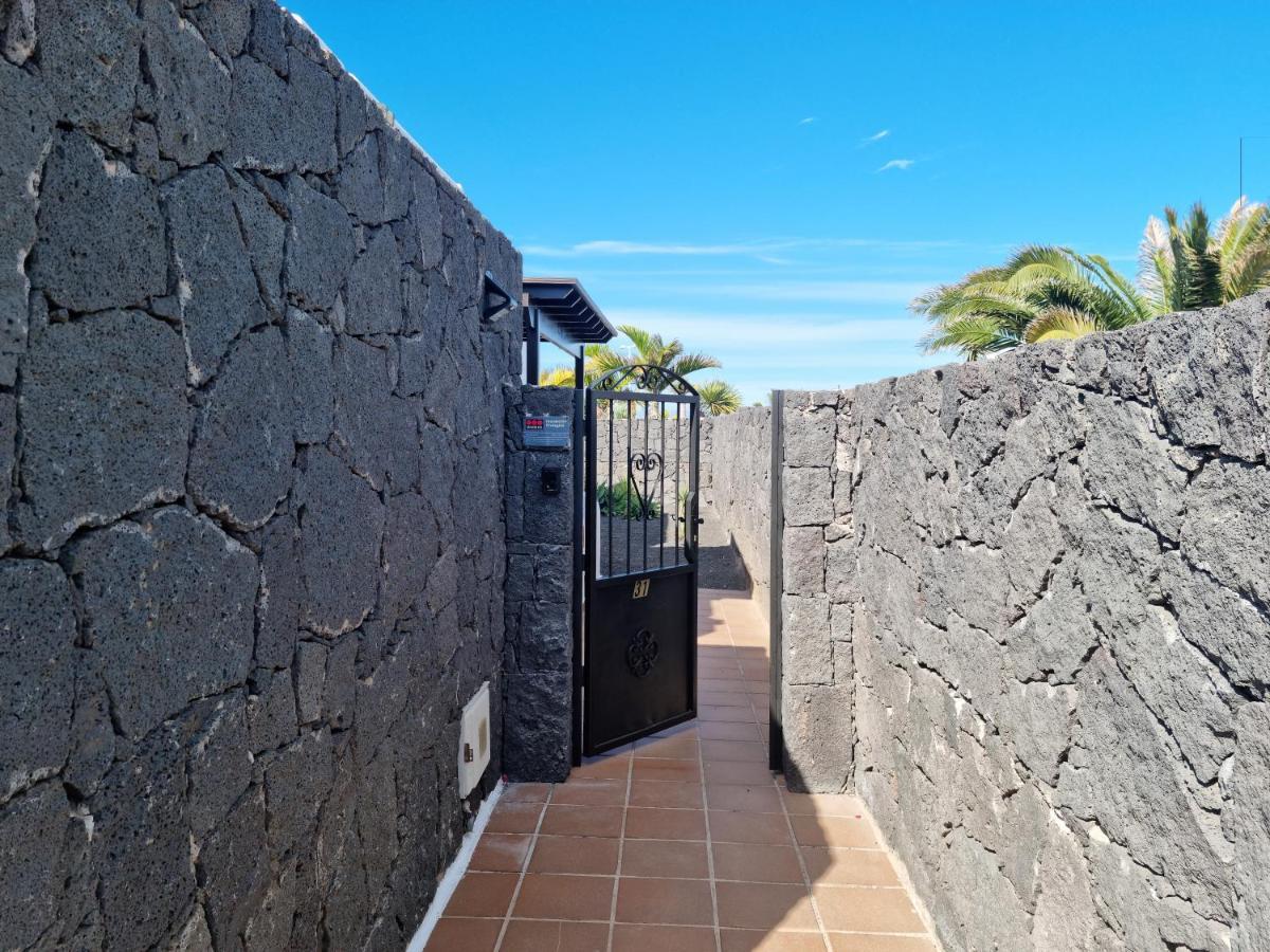 Villa Ana Playa Blanca  Exteriör bild