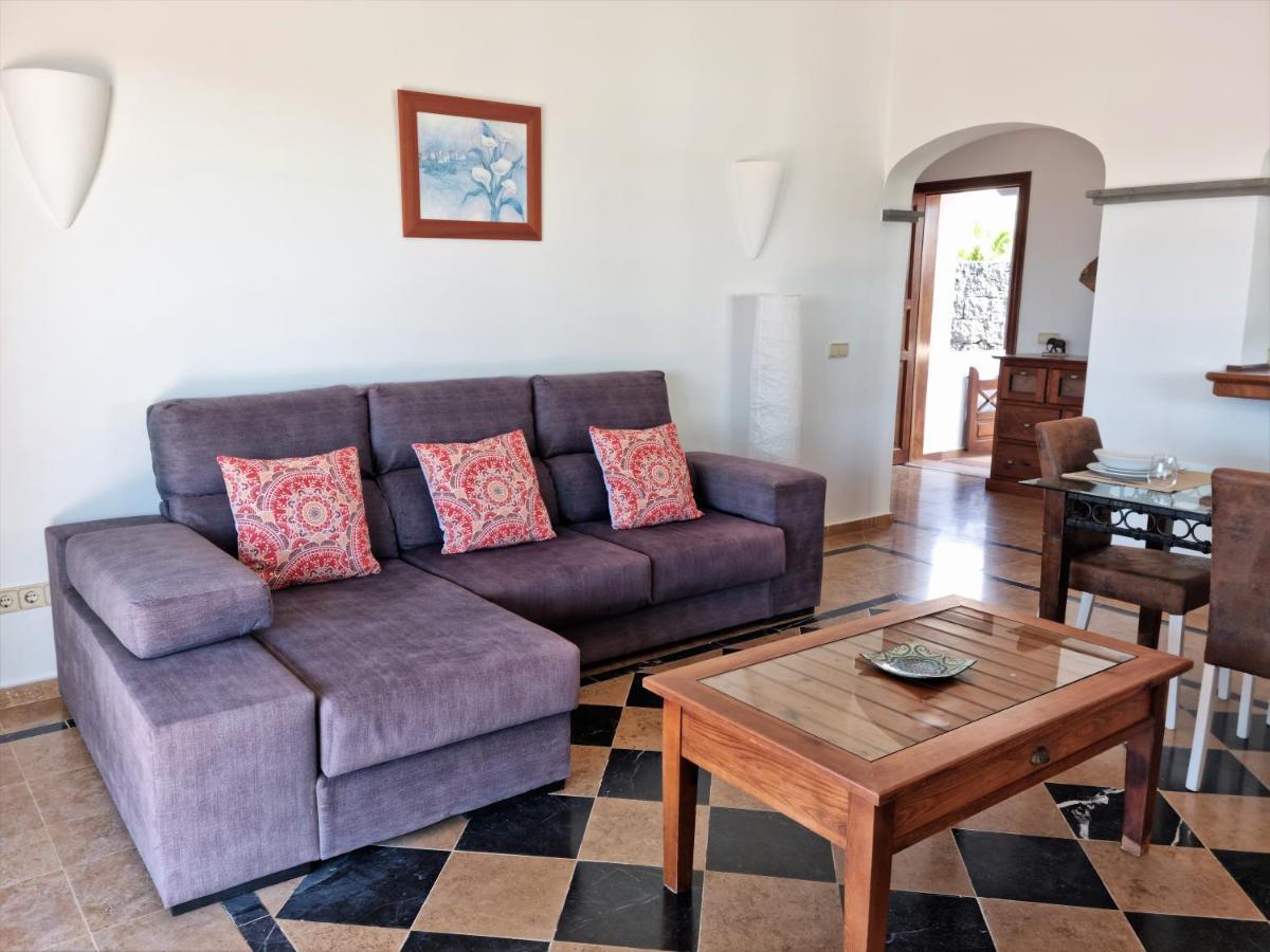Villa Ana Playa Blanca  Exteriör bild